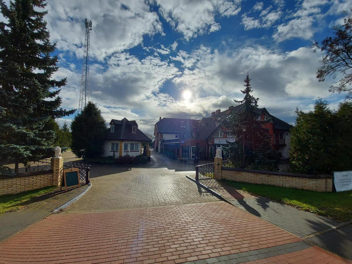 Holiday Stary Folwark Exterior photo